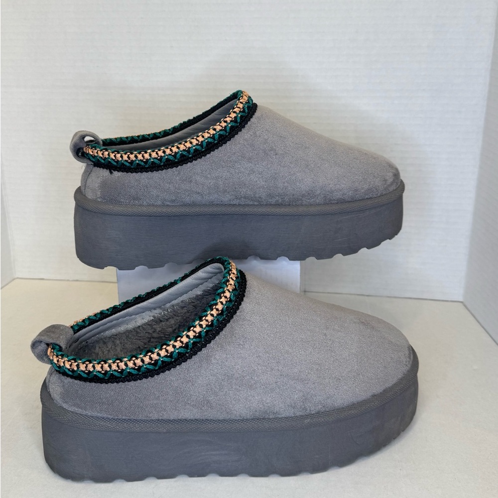 Mudd Stormy Platform Clogs Grey - image 1